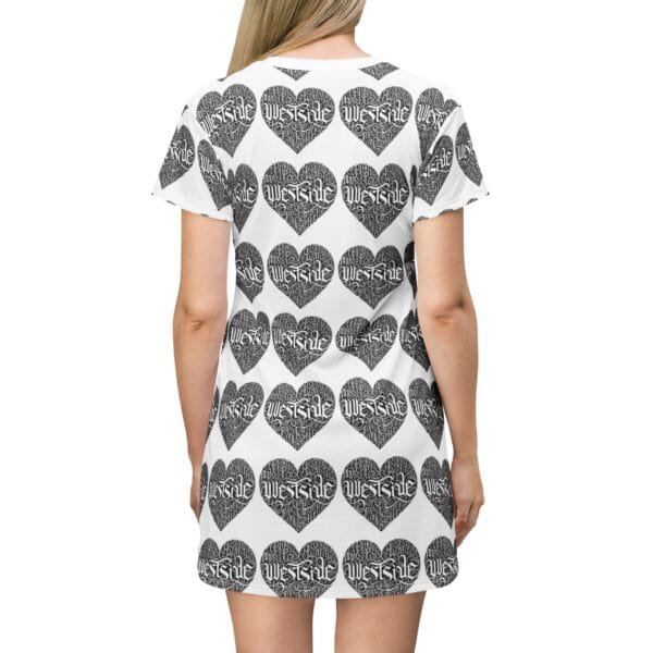 Robe T-shirt (Westie Hearts) – Image 4