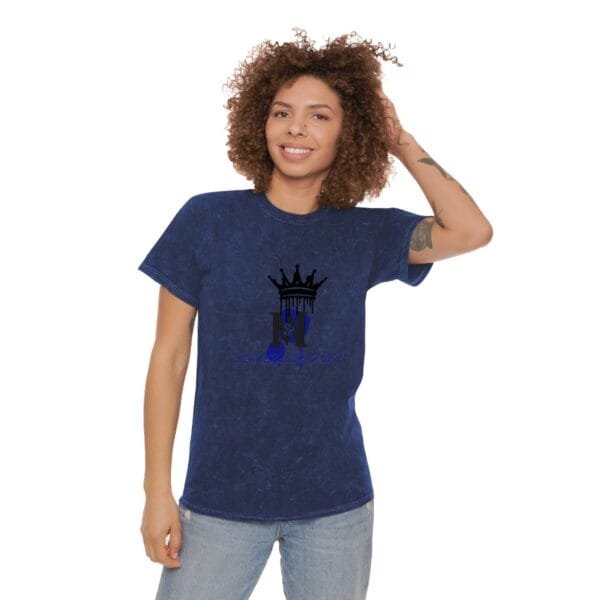 T-shirt unisexe délavé aux minéraux – Image 9